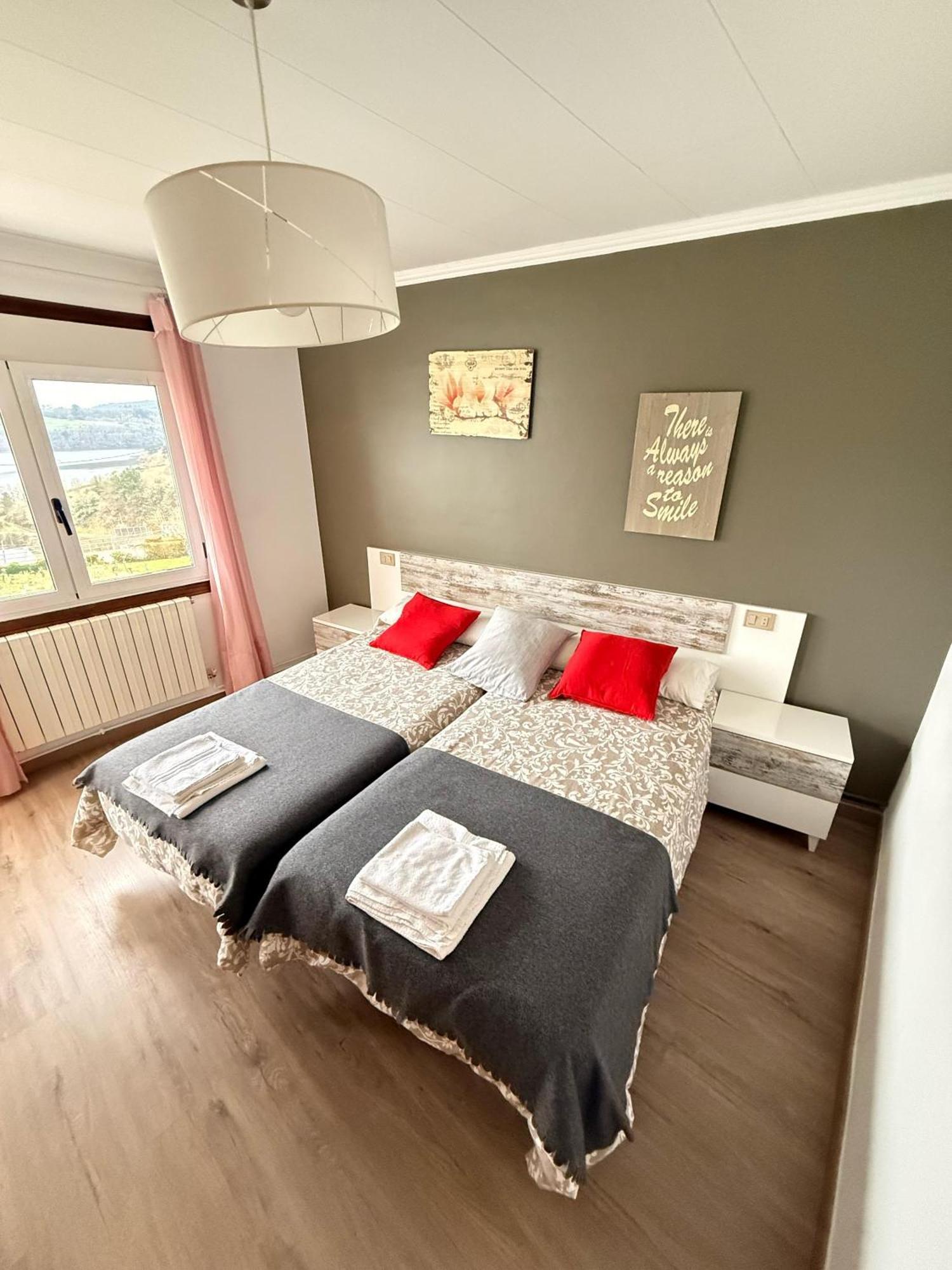 Apartamentos Portolux Portomarín Kültér fotó