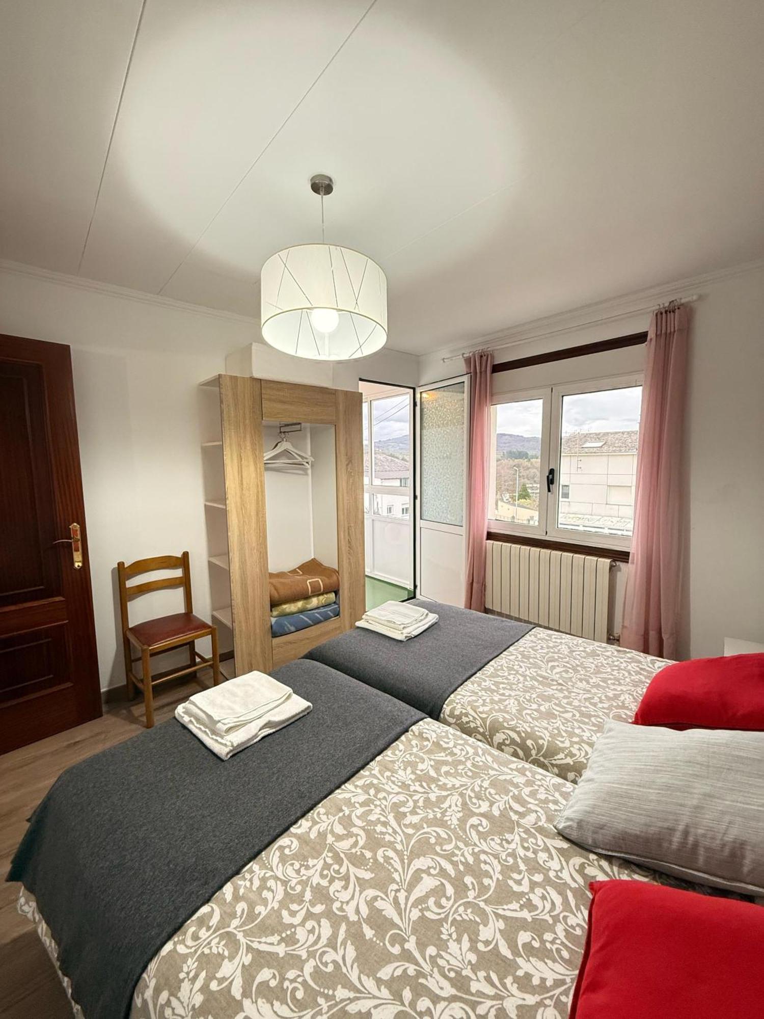 Apartamentos Portolux Portomarín Kültér fotó